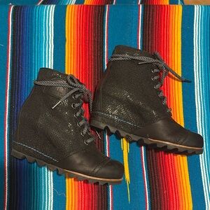 Sorel 1964 wedge boots